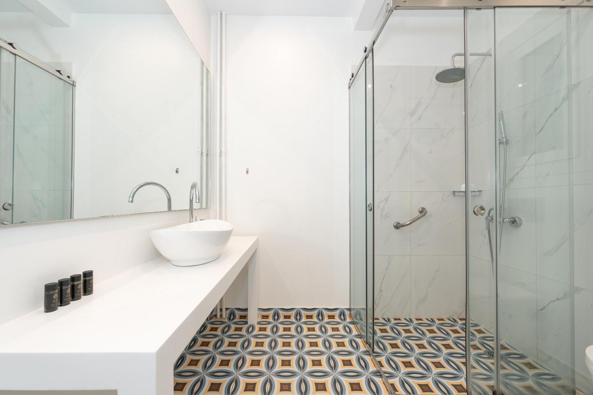 Spacious Peaceful Studio In Афины Экстерьер фото